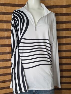 NWT! AceGolfs UVF 50 Soft Golf Tshirt